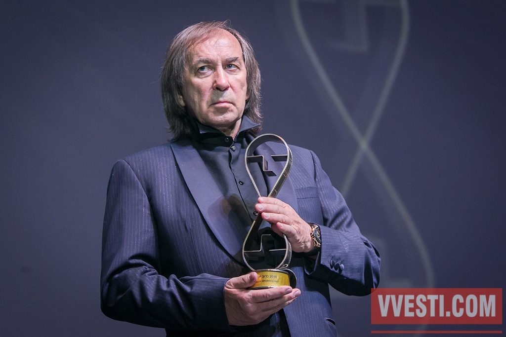 Премия "Альтер Эго" На фото Александр Иншаков.